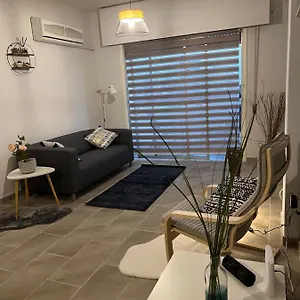 Joanna Court לרנקה