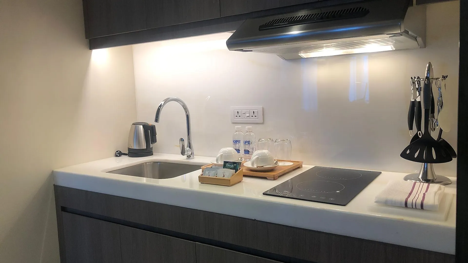 Seda Residences Makati Makati City Philippinen